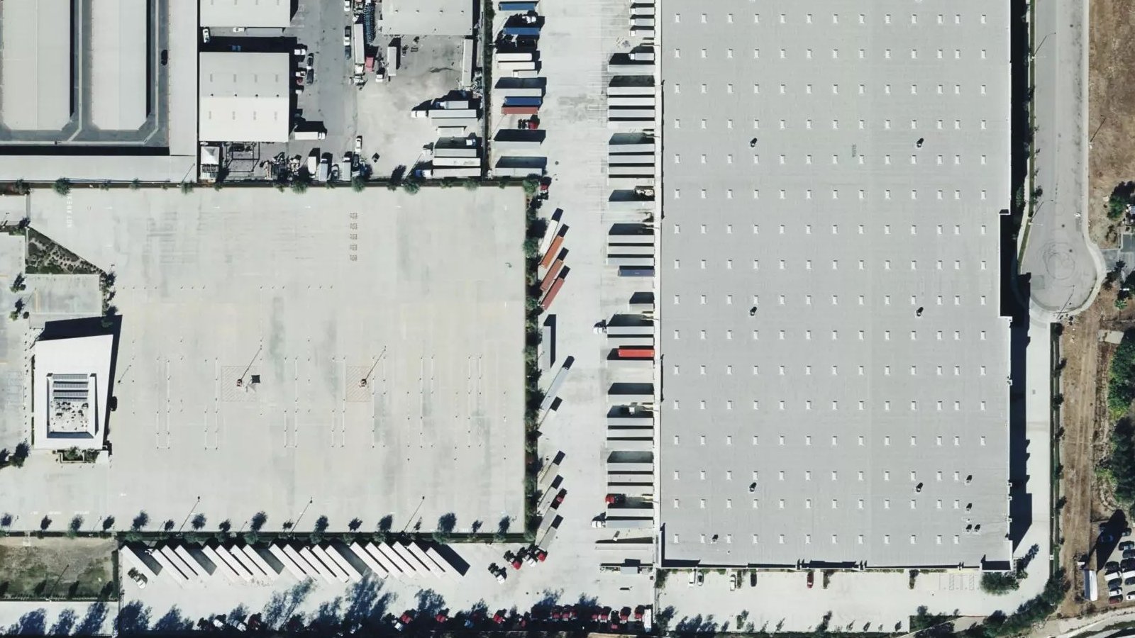 Satellite map: distribution facility — loading docks and service entrance